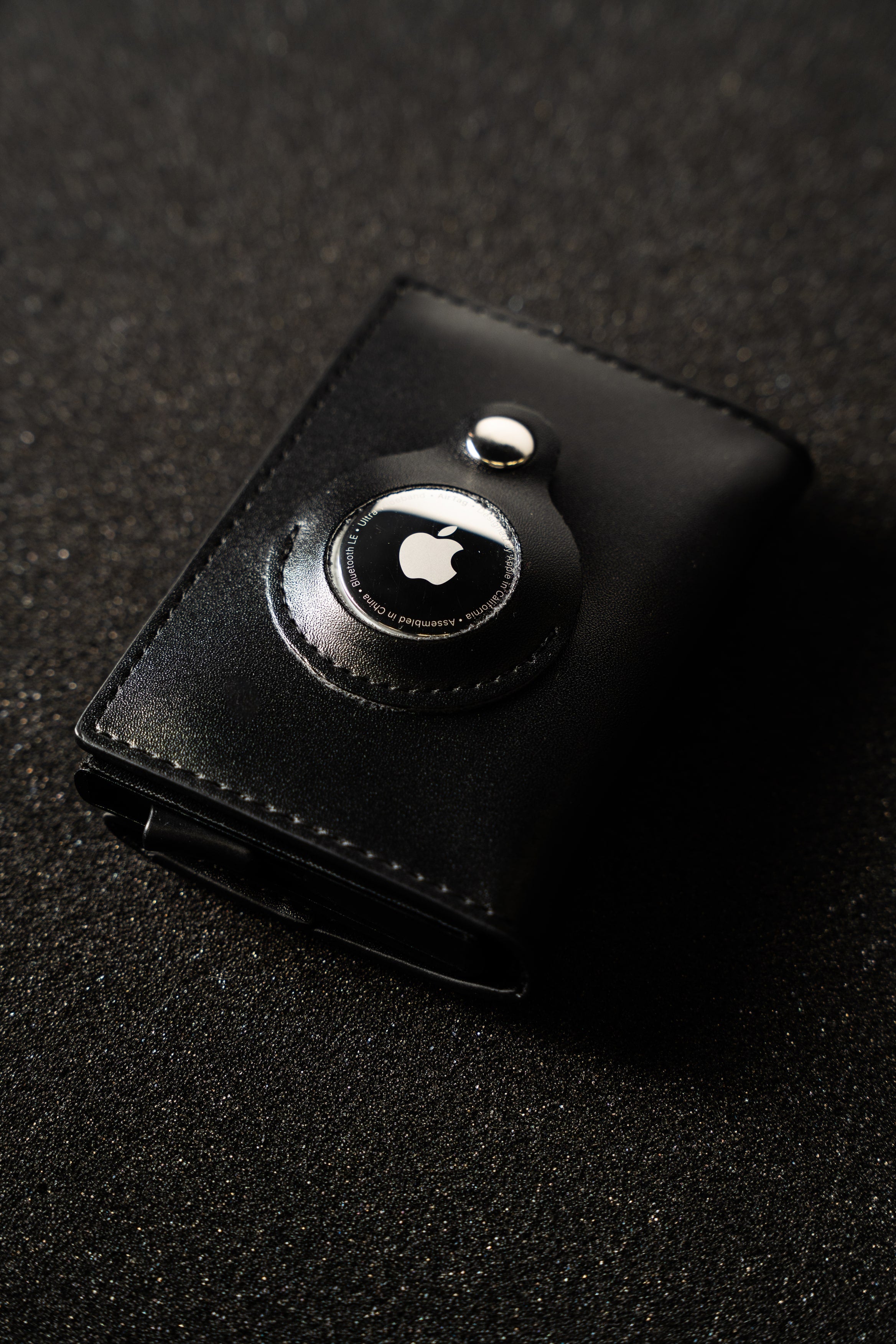 Secure Pocket – Portafoglio Slim con AirTag & Protezione RFID